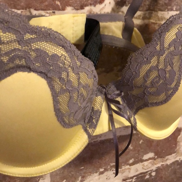 Elle Macpherson BODY Intimates Bra - Picture 3 of 5